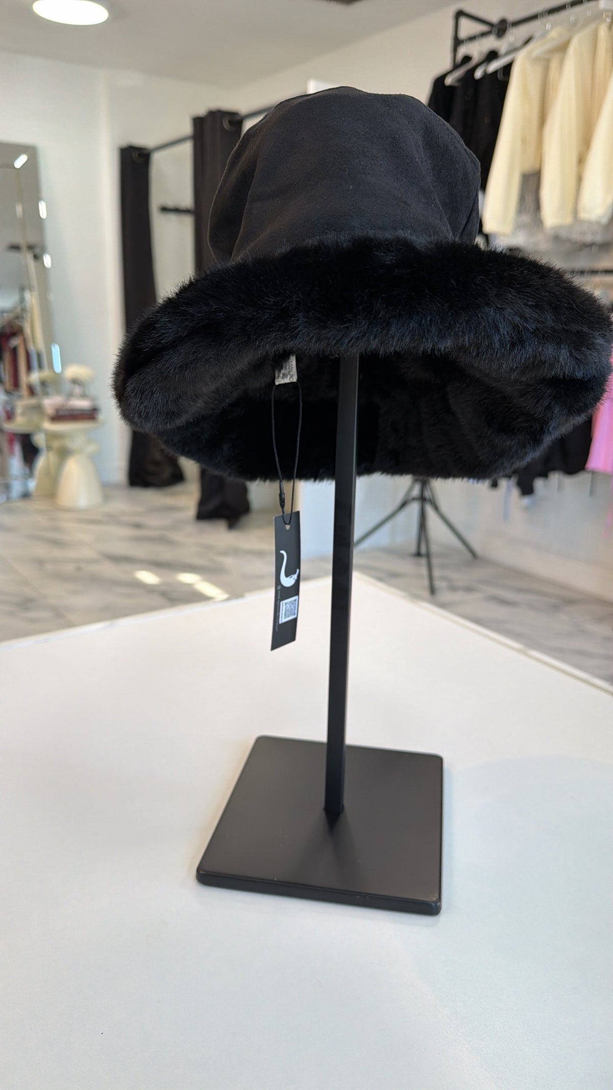 Reversible Blowler hat